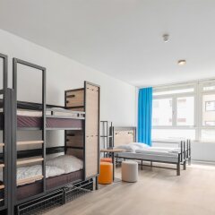 Отель A&O Frankfurt Galluswarte Германия, Франкфурт-на-Майне - 1 отзыв об отеле, цены и фото номеров - забронировать отель A&O Frankfurt Galluswarte онлайн комната для гостей фото 3