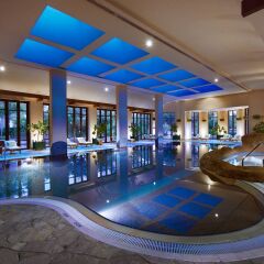 Отель Grand Hyatt Residence бассейн