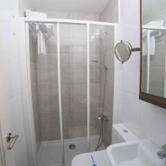 Отель Hostal Cabo Mayor Испания, Сантандер - отзывы, цены и фото номеров - забронировать отель Hostal Cabo Mayor онлайн ванная
