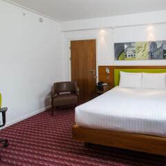 Отель Hampton by Hilton Liverpool City Center комната для гостей фото 4