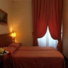 Отель Astoria Garden Рим сейф в номере