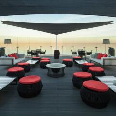Отель Myriad by SANA Hotels гостиничный бар