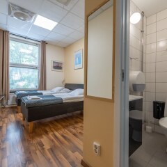 Отель Reimersholme Hotel Швеция, Стокгольм - 2 отзыва об отеле, цены и фото номеров - забронировать отель Reimersholme Hotel онлайн ванная