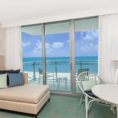 Отель Wyndham Grand Clearwater Beach балкон