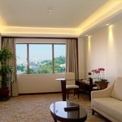 Отель Guangdong Hotel Китай, Гуанчжоу - отзывы, цены и фото номеров - забронировать отель Guangdong Hotel онлайн интерьер отеля фото 3