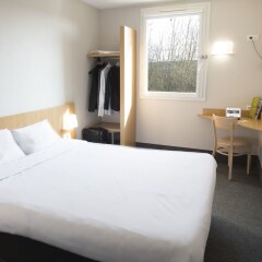Отель B&B Hôtel Auxerre Monéteau комната для гостей фото 4