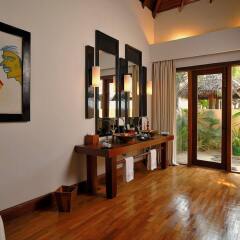 Отель NgapaliI Bay Villas & Spa спа