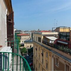 Отель La Luna Romana B&B Италия, Рим - 6 отзывов об отеле, цены и фото номеров - забронировать отель La Luna Romana B&B онлайн балкон