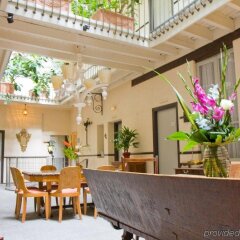 Отель Grand Hotel d'Orléans Франция, Тулуза - 2 отзыва об отеле, цены и фото номеров - забронировать отель Grand Hotel d'Orléans онлайн интерьер отеля