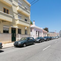 Апартаменты Vintage Apartment in Historic Lisbon парковка