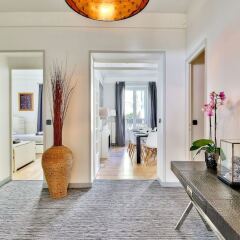 Отель Quartier Latin - Romantic Luxury & Family Apart в номере