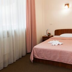 Гостиница У фонтана Беларусь, Минск - 10 отзывов об отеле, цены и фото номеров - забронировать гостиницу У фонтана онлайн комната для гостей