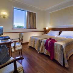 Отель Grand Hotel Terme Италия, Монтегротто-Терме - отзывы, цены и фото номеров - забронировать отель Grand Hotel Terme онлайн комната для гостей фото 2