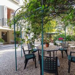 Отель Appart 'hôtel Villa Léonie питание