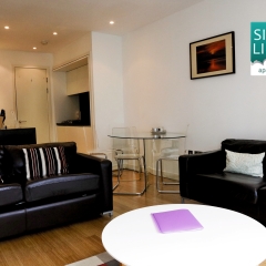 Апартаменты Silver Lining - Mile Apartments Эдинбург комната для гостей