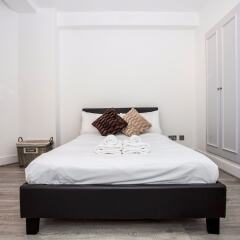 Отель 1 Bedroom Apartment Close to Museums in South Kensington Великобритания, Лондон - отзывы, цены и фото номеров - забронировать отель 1 Bedroom Apartment Close to Museums in South Kensington онлайн комната для гостей фото 2