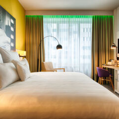 Отель NYX Hotel Milan by Leonardo Hotels Италия, Милан - 1 отзыв об отеле, цены и фото номеров - забронировать отель NYX Hotel Milan by Leonardo Hotels онлайн комната для гостей