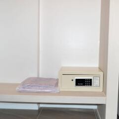Отель Flipper Lodge Паттайя сейф в номере