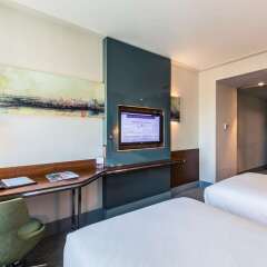 Mercure Istanbul Taksim Турция, Стамбул - 4 отзыва об отеле, цены и фото номеров - забронировать отель Mercure Istanbul Taksim онлайн удобства в номере фото 2