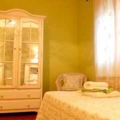 Отель House With 8 Bedrooms in Cenicientos, With Wonderful Mountain View and Furnished Terrace Эль-Баррако комната для гостей фото 4