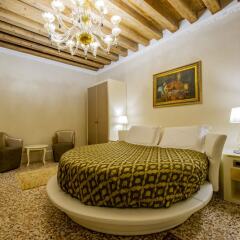 Отель Ego Boutique Hotel The Silk Road Италия, Венеция - отзывы, цены и фото номеров - забронировать отель Ego Boutique Hotel The Silk Road онлайн комната для гостей фото 5