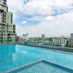 Отель The Rich Condo By Favstay бассейн фото 2