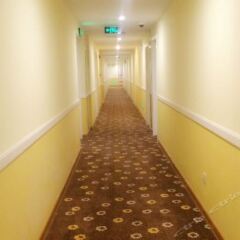 Отель Home Inn (Shanghai Pudong International Airport Free Trade Zone) Китай, Шанхай - отзывы, цены и фото номеров - забронировать отель Home Inn (Shanghai Pudong International Airport Free Trade Zone) онлайн интерьер отеля