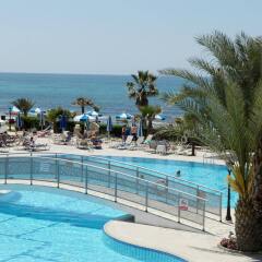 Отель Kefalos Beach Tourist Village бассейн