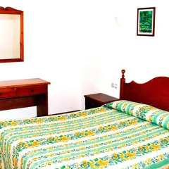 Отель Apartamentos VISTAPICAS Испания, Кала-эн-Бланес - отзывы, цены и фото номеров - забронировать отель Apartamentos VISTAPICAS онлайн комната для гостей фото 4