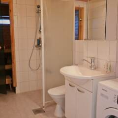 Апартаменты Local Nordic Apartments - Swan Ювяскюля ванная