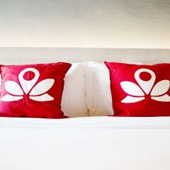 Отель Zen Rooms Ekkamai 6 Бангкок комната для гостей фото 4