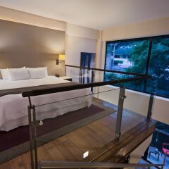 Отель Las Suites Campos Eliseos Мехико комната для гостей фото 4