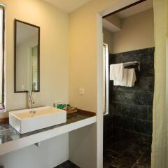 Отель Gem Hoi An Villa ванная
