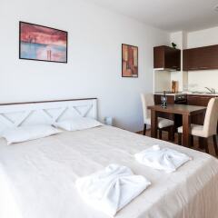 Апартаменты New Line Village Apartments комната для гостей фото 6