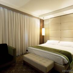 Отель Belgrade Art Hotel, a member of Radisson Individuals Сербия, Белград - отзывы, цены и фото номеров - забронировать отель Belgrade Art Hotel, a member of Radisson Individuals онлайн комната для гостей фото 3