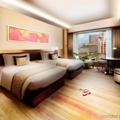 Galaxy Hotel in Macau, Macau from 249$, photos, reviews - zenhotels.com guestroom photo 3