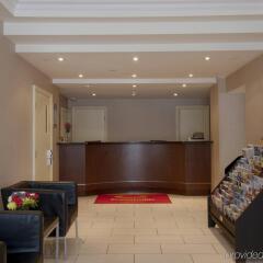 Отель Econo Lodge Inn & Suites Downtown Канада, Торонто - отзывы, цены и фото номеров - забронировать отель Econo Lodge Inn & Suites Downtown онлайн интерьер отеля