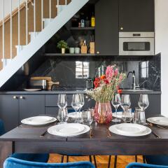 Отель Luxury 2 Bedroom Duplex - Beautiful Monument View Париж питание