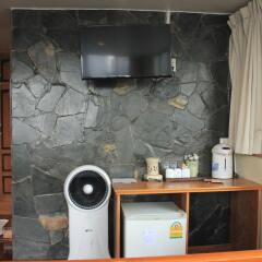 Отель New Road Guest House Таиланд, Бангкок - отзывы, цены и фото номеров - забронировать отель New Road Guest House онлайн удобства в номере