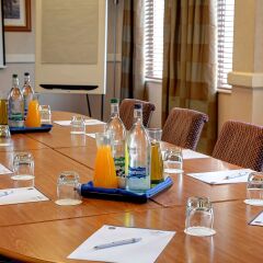 Best Western Plus Milford Hotel питание