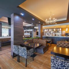 Отель Central Plaza Hotel Болгария, Поморие - отзывы, цены и фото номеров - забронировать отель Central Plaza Hotel онлайн гостиничный бар