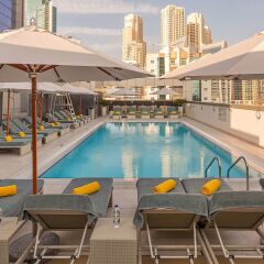Отель Wyndham Dubai Marina бассейн