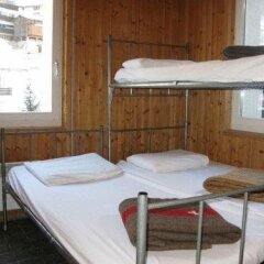 Отель The Matterhorn Hostel Zermatt Швейцария, Церматт - отзывы, цены и фото номеров - забронировать отель The Matterhorn Hostel Zermatt онлайн комната для гостей фото 3