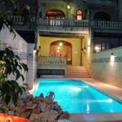 Отель Narcisa Farmhouse B&B спортивное сооружение