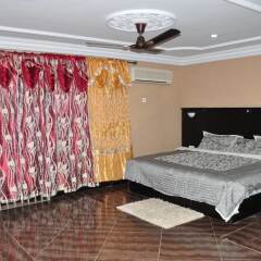 Отель Villa D' Coco сейф в номере