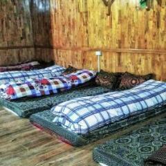 Отель Trek King Kong House Шапа комната для гостей