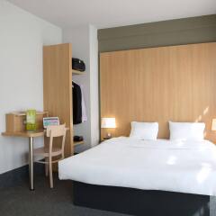 Отель B&B Hotel Marseille Centre La Joliette Франция, Марсель - 2 отзыва об отеле, цены и фото номеров - забронировать отель B&B Hotel Marseille Centre La Joliette онлайн комната для гостей фото 4