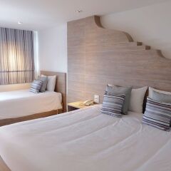 Отель Methavalai Residence Бангкок комната для гостей фото 5