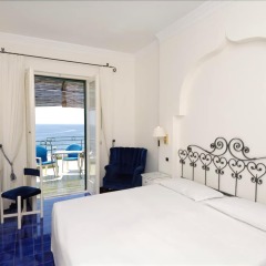 Hotel Aurora комната для гостей