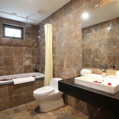 London Hotel & Apartment ванная
